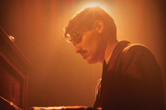 תמונה מתוך הסרט בחירתו של פסנתרן