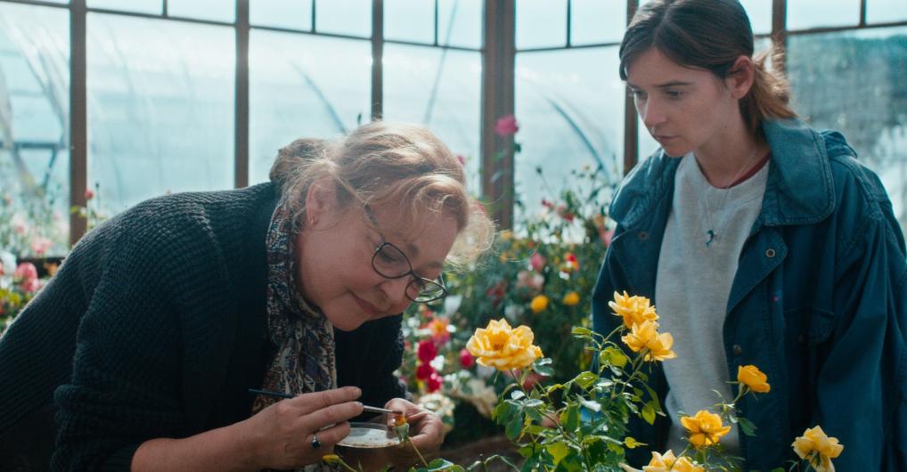 הלוחשת לפרחים