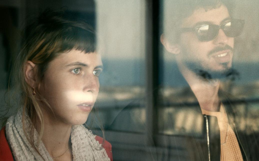 פריים מתוך הסרט נדל"ן